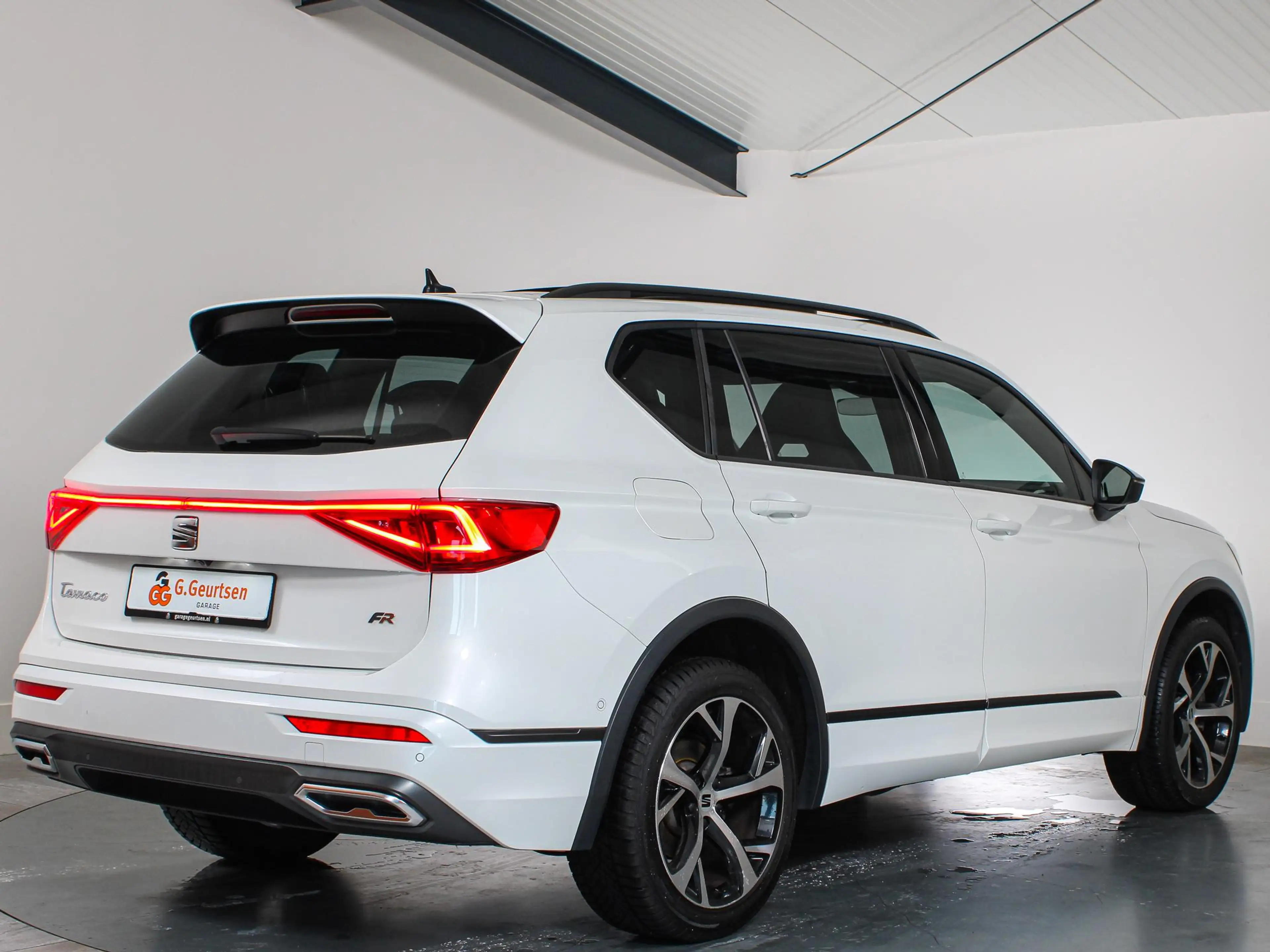 SEAT Tarraco 1.5 TSI FR-line Business Intense 7-Persoons Panora — photo 2