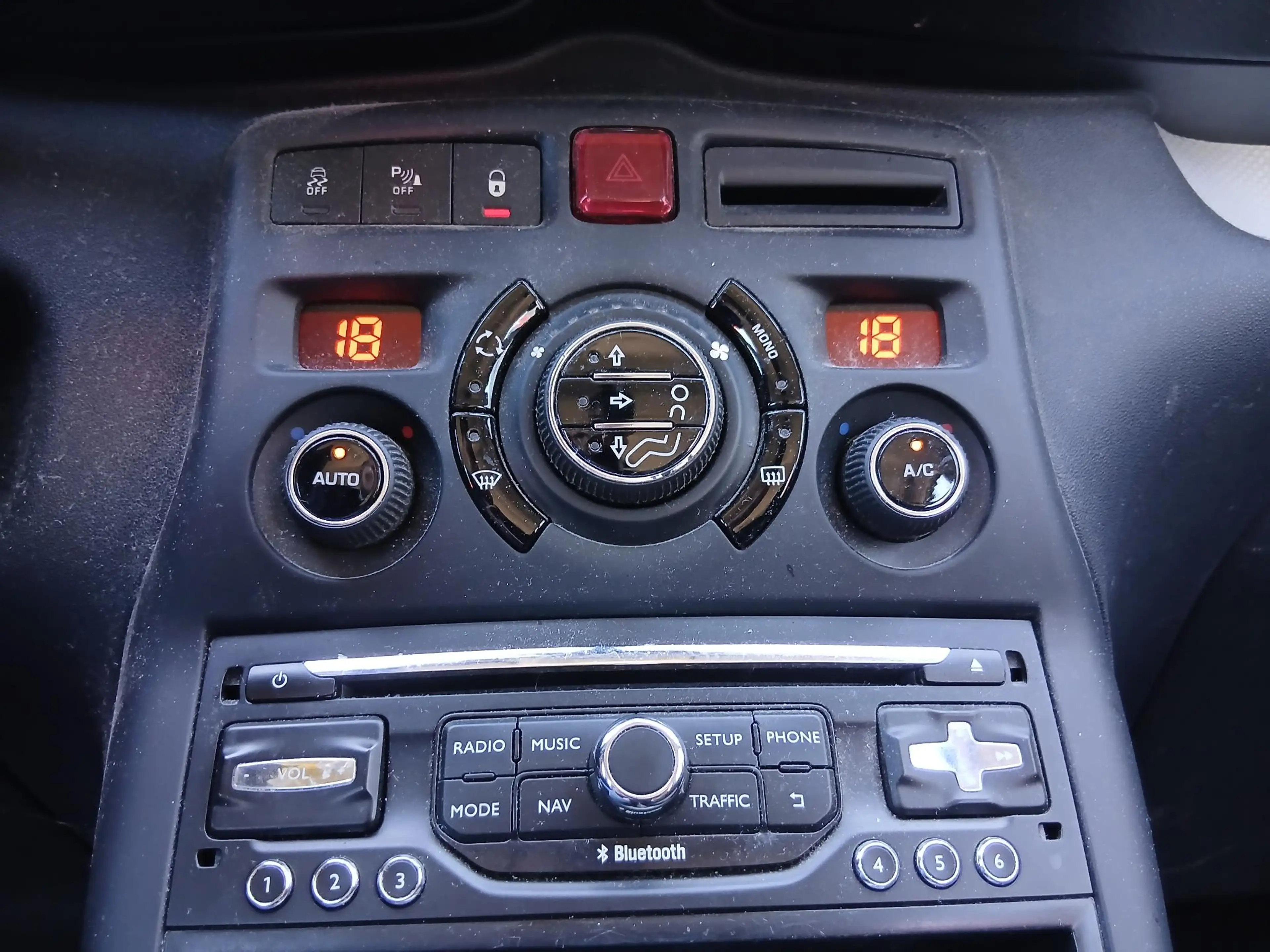 Citroen C3 Picasso 1.2 PureTech Collection — photo 24