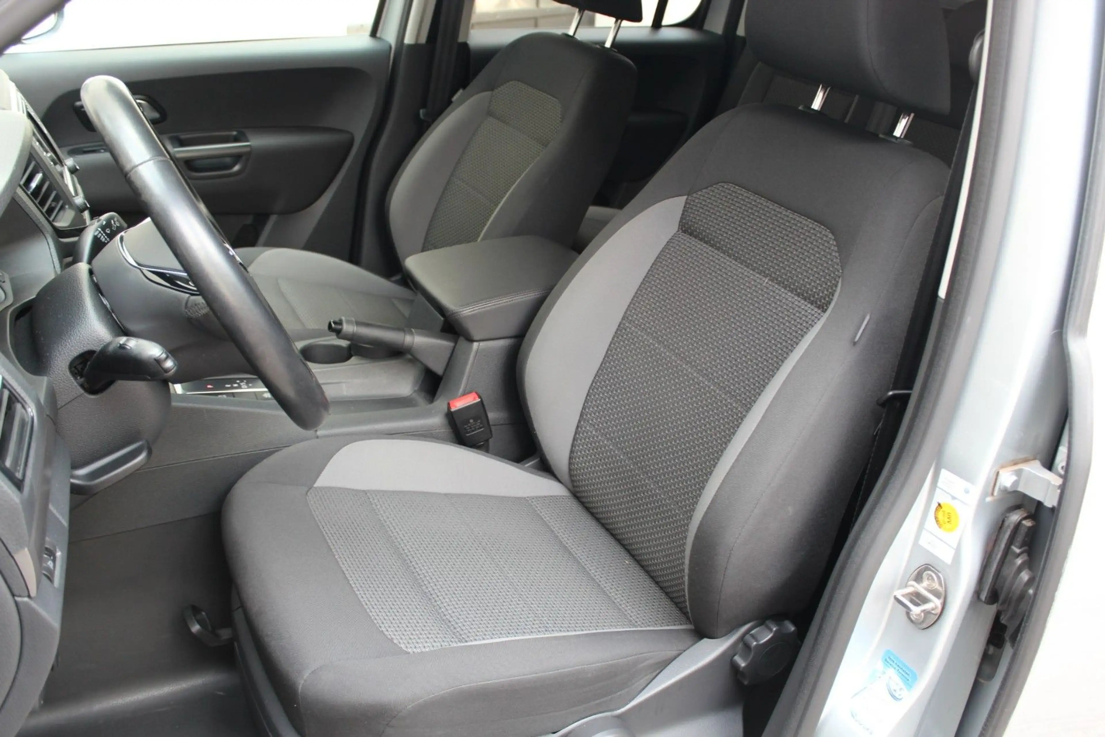 Volkswagen Amarok Comfortline 4Motion 3.0TDI V6 aus 1.Hand! — photo 9