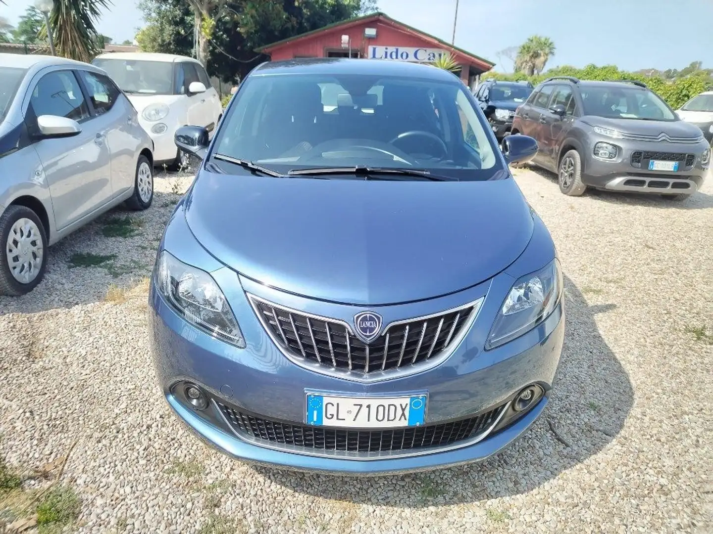 Lancia Ypsilon 1.0 FireFly 5 porte S&S Hybrid Gold Blu/Azzurro - 1