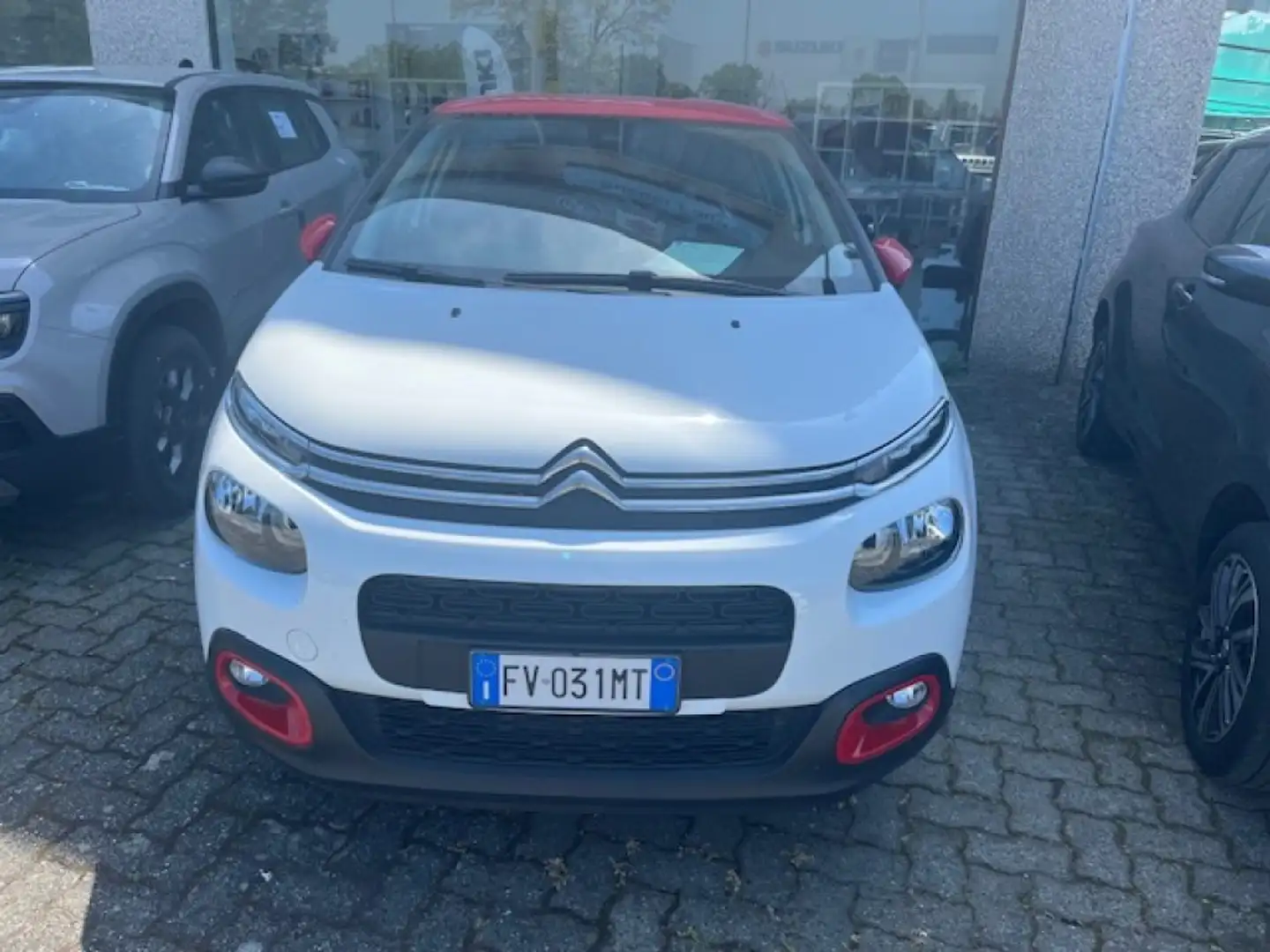 Citroen C3 PureTech 82 S&S Shine Weiß - 2