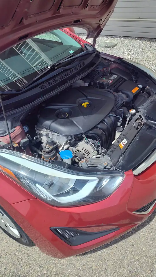Hyundai ELANTRA снимка Hyundai ELANTRA
