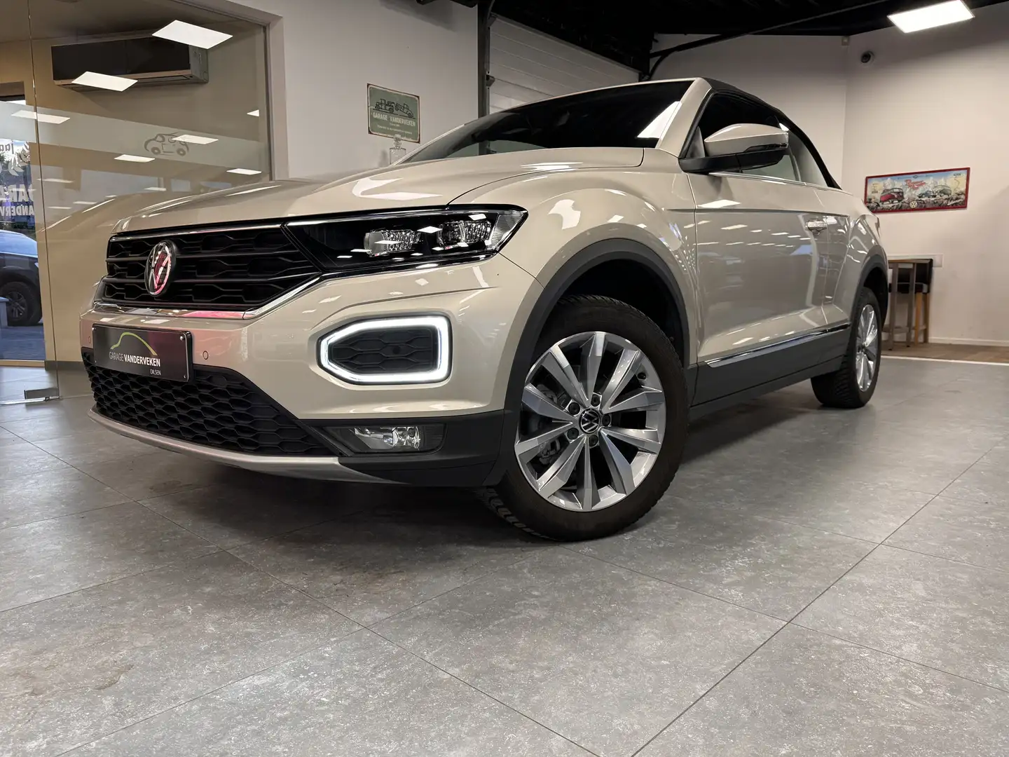 Volkswagen T-Roc Cabriolet 1.5 TSI * LEDER ! *32634 km * Grijs - 1
