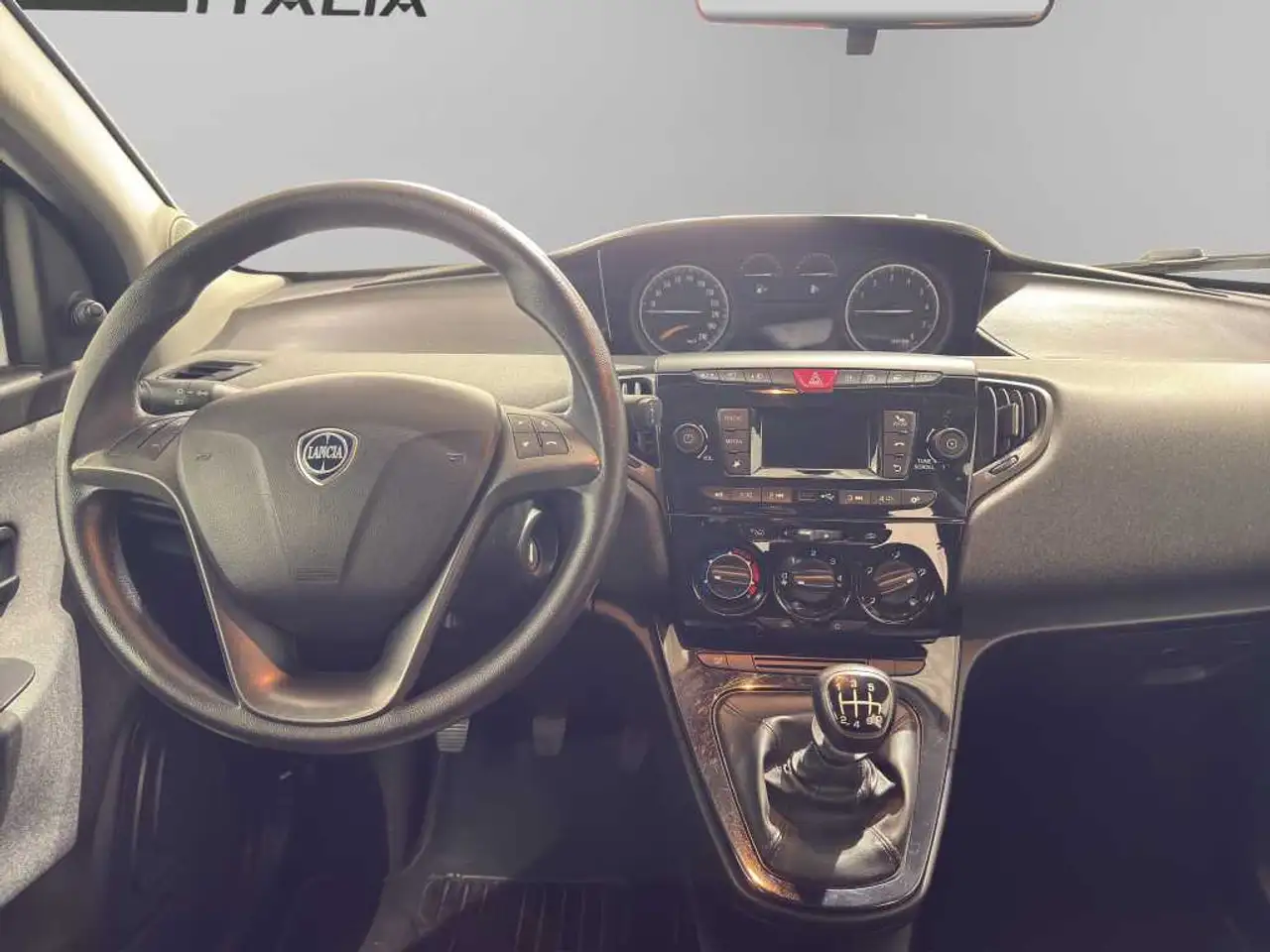 Lancia Ypsilon 2022 — фото 7