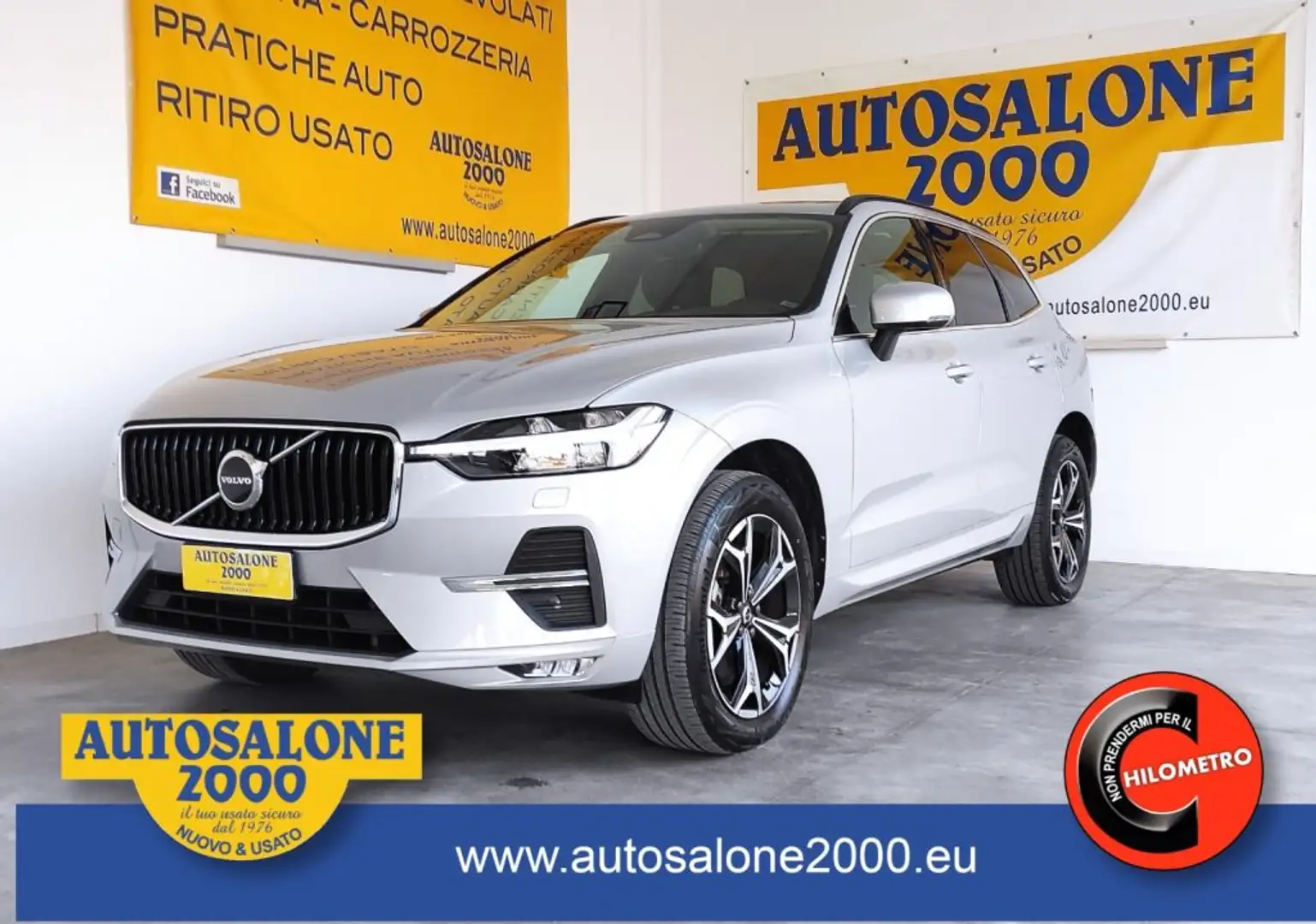 Volvo XC60 B4 (d) AWD Geartronic Momentum Pro Grigio - 1
