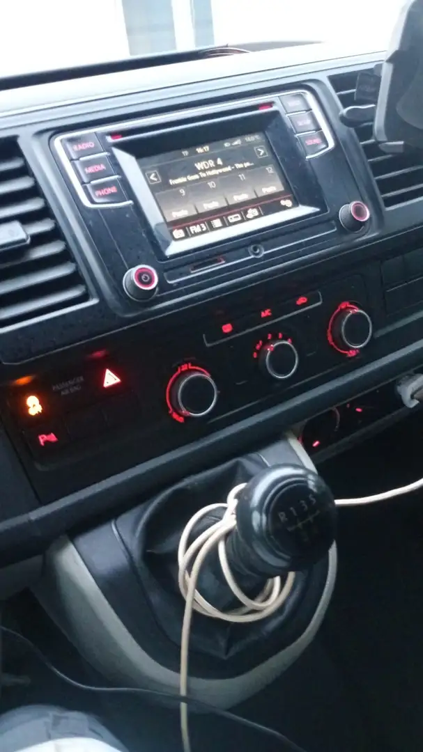 Volkswagen T6 Transporter Lang EU6 - 1