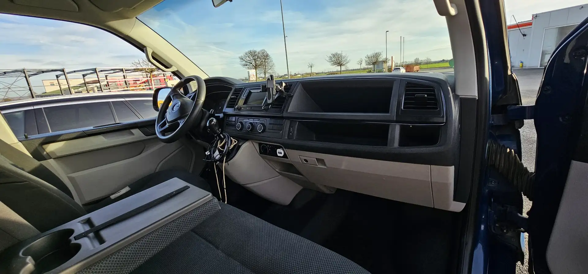 Volkswagen T6 Transporter Lang EU6 - 2