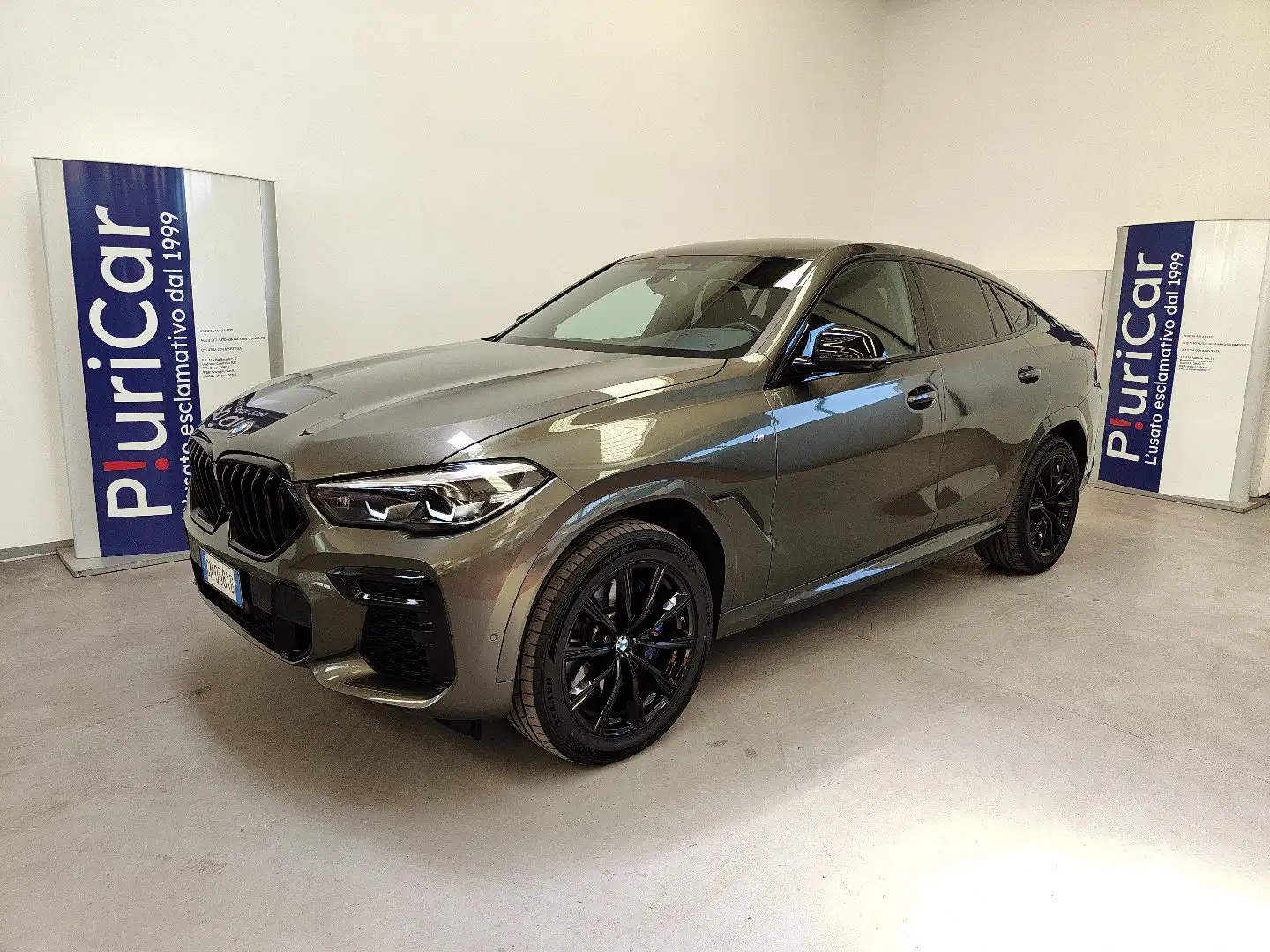 BMW X6 xDrive30d 48V MSport Pelle Navi Cerchi 20” m sport Šedá - 1