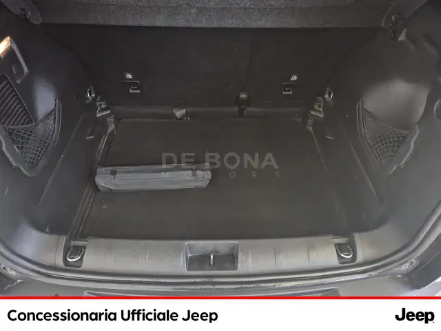 Jeep Renegade view 18