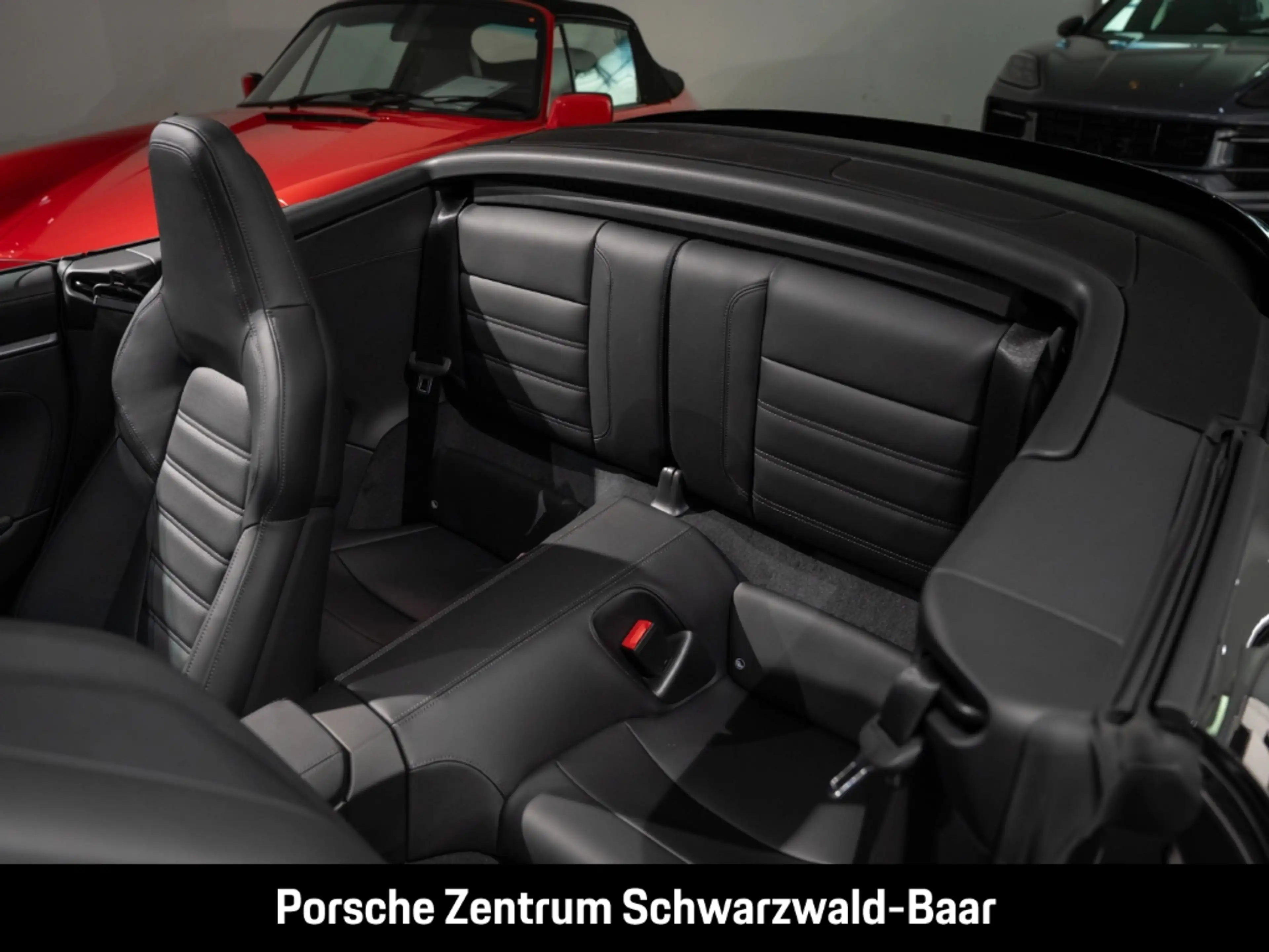 Porsche 992 911 Carrera 4S Cabriolet Sportabgas LED 21'' — photo 15