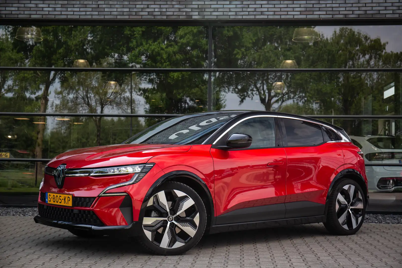 Renault Megane E-Tech EV60 Optimum Charge Iconic Rojo - 2