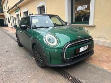 Mini IV 3p 1.5 Camden Premium Plus Package auto