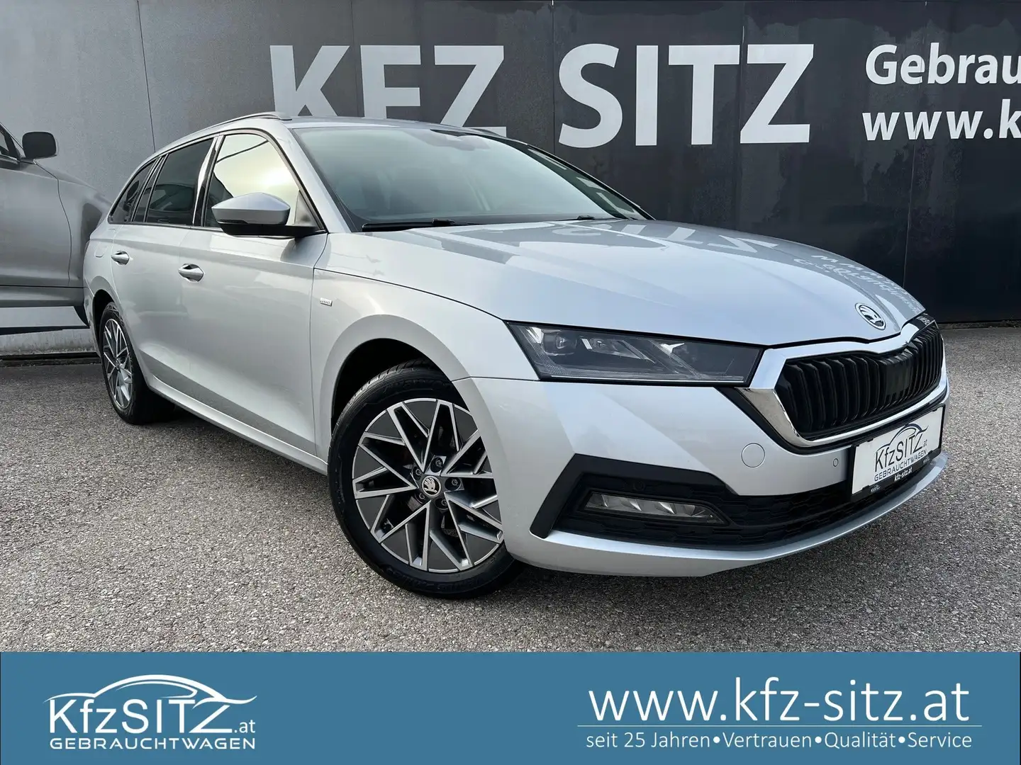 Skoda Octavia Combi 2,0 TDI Ambition | MATRIX/ACC Silber - 1