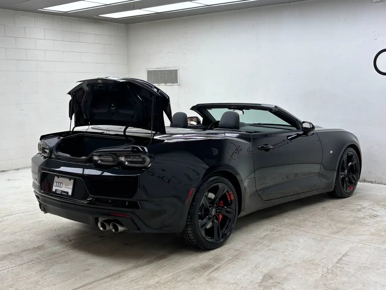 Chevrolet Camaro снимка Chevrolet Camaro