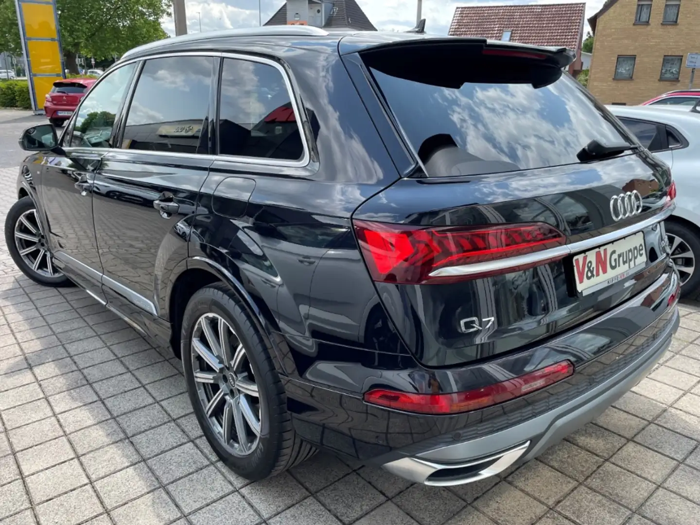 Audi Q7 55 TFSI e quattro S line HUD AIR MATRIX ACC Black - 2