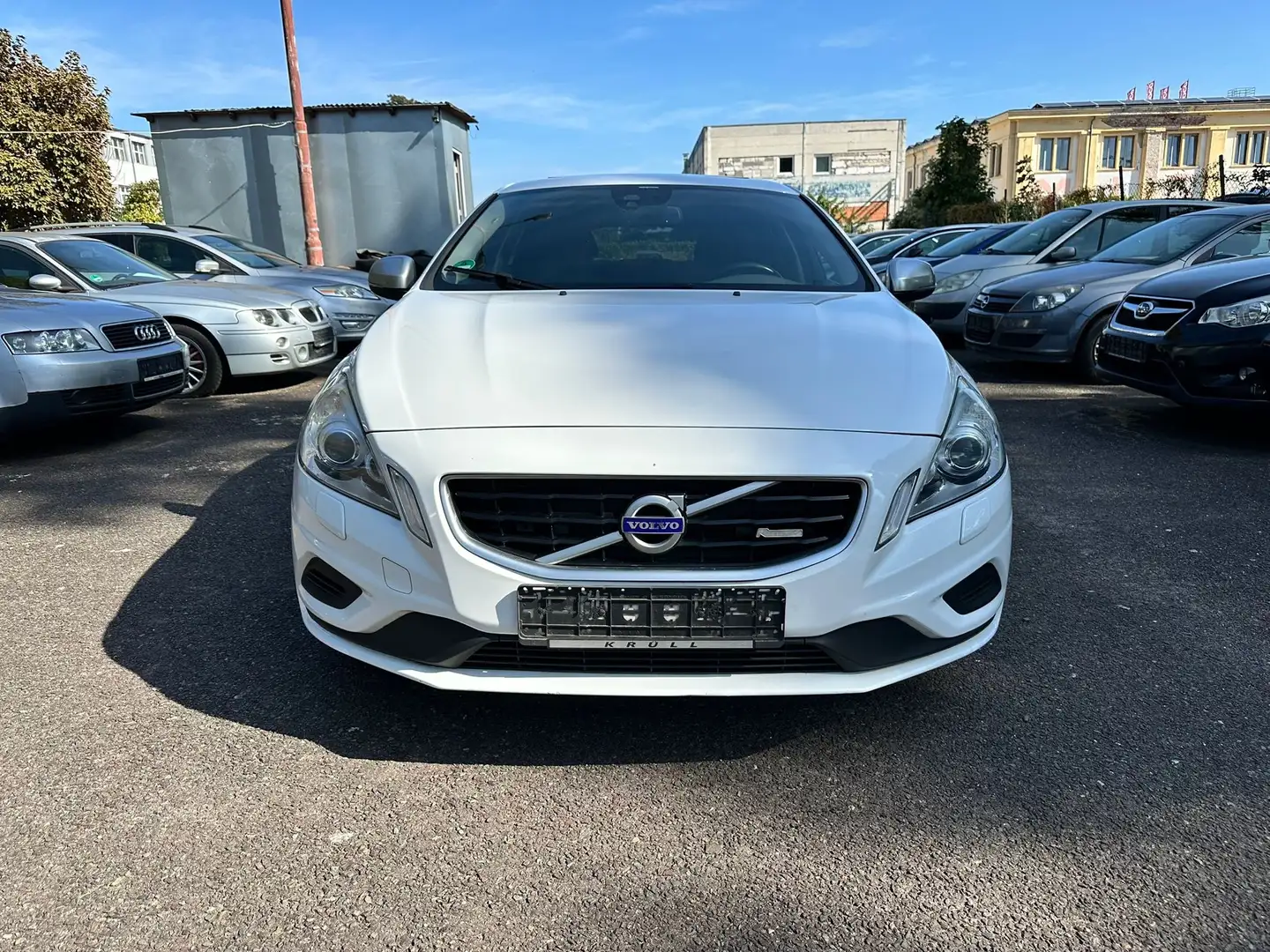 Volvo V60 R-Design Weiß - 2