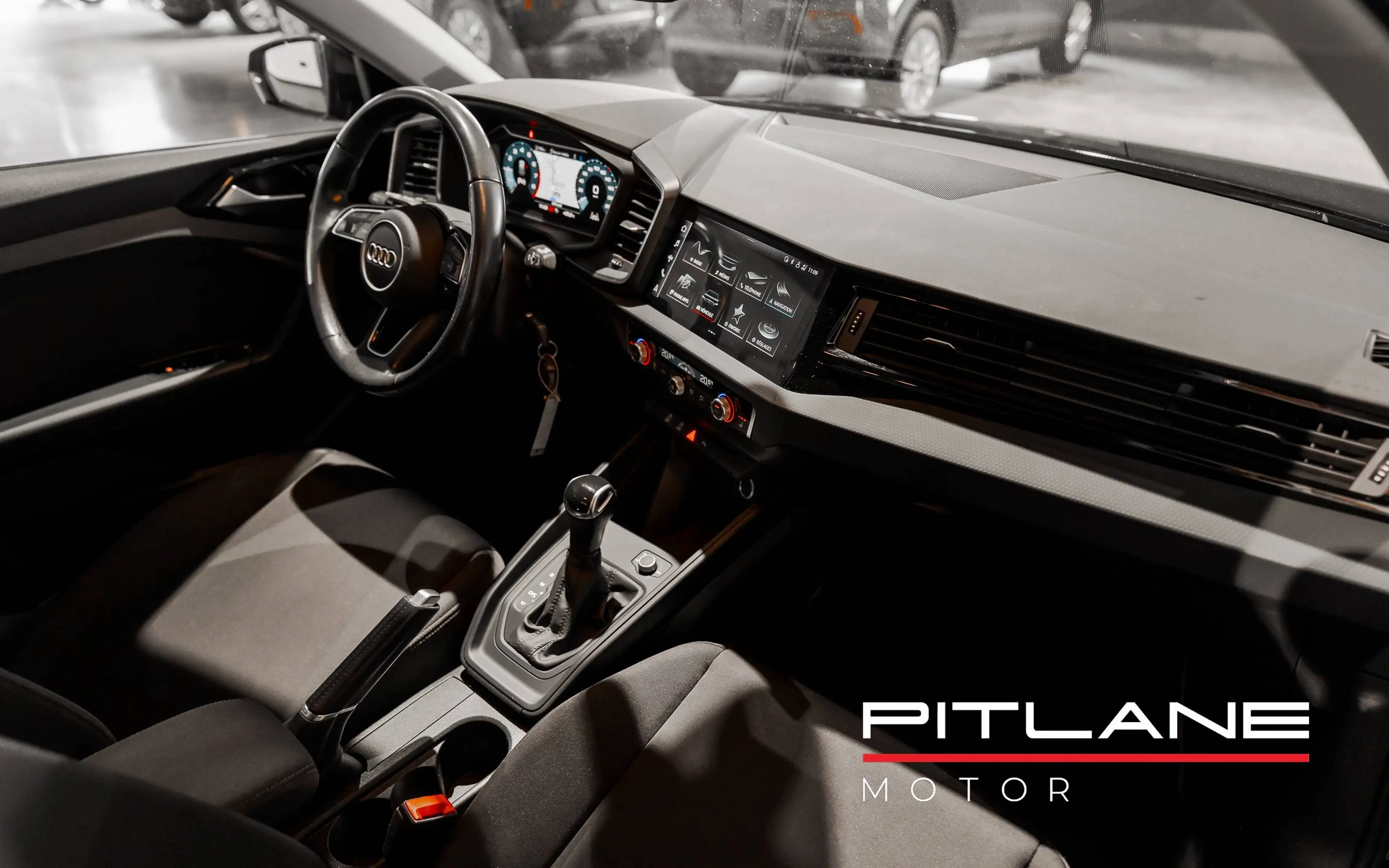 Audi A1 A1 Sportback 25 TFSIS tronic S-LINE / SIEGES CHAUFFANT / CARPLAY / LANE ASSIST / 12 MOIS GARANTIE — photo 9