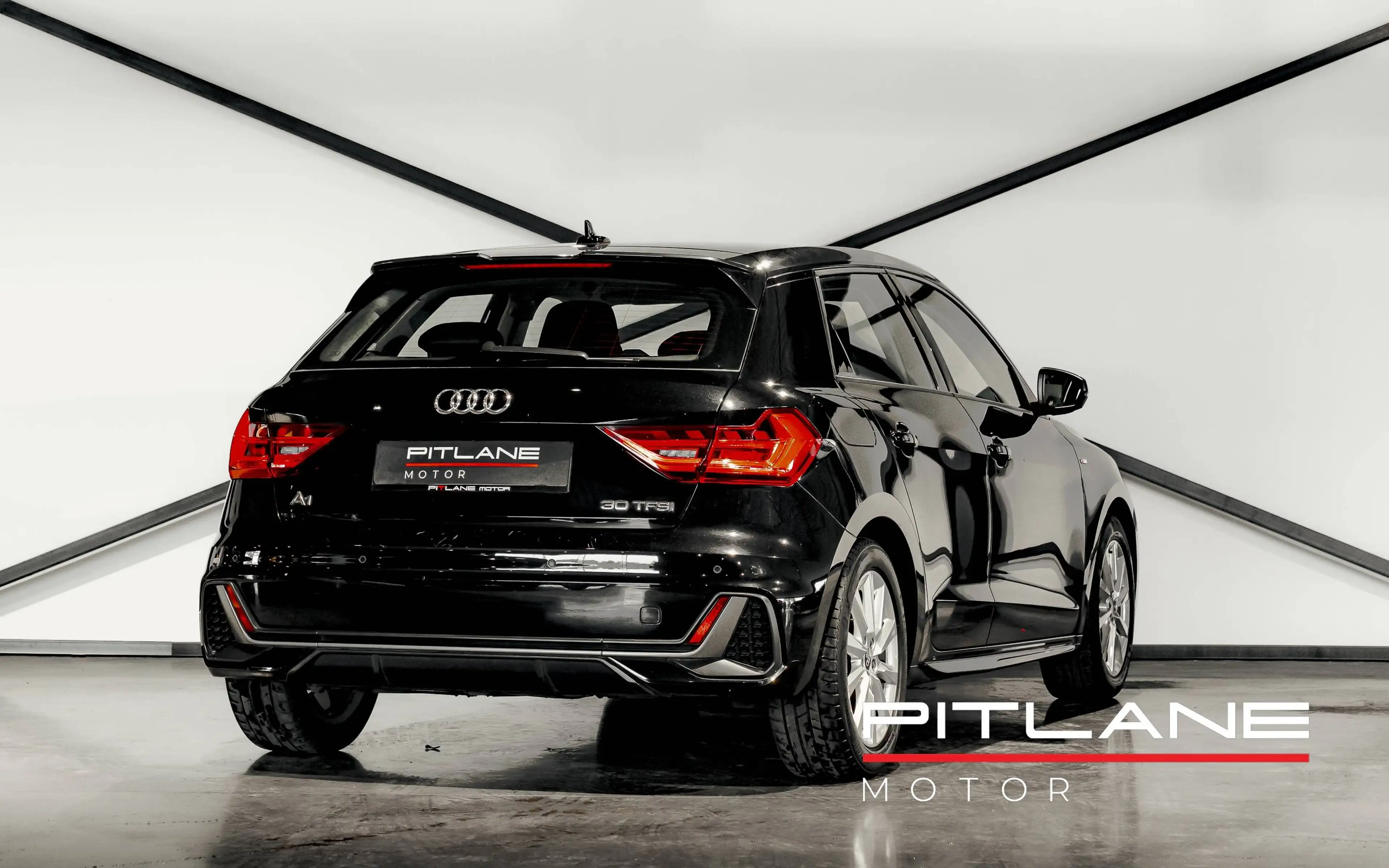 Audi A1 A1 Sportback 25 TFSIS tronic S-LINE / SIEGES CHAUFFANT / CARPLAY / LANE ASSIST / 12 MOIS GARANTIE — photo 5