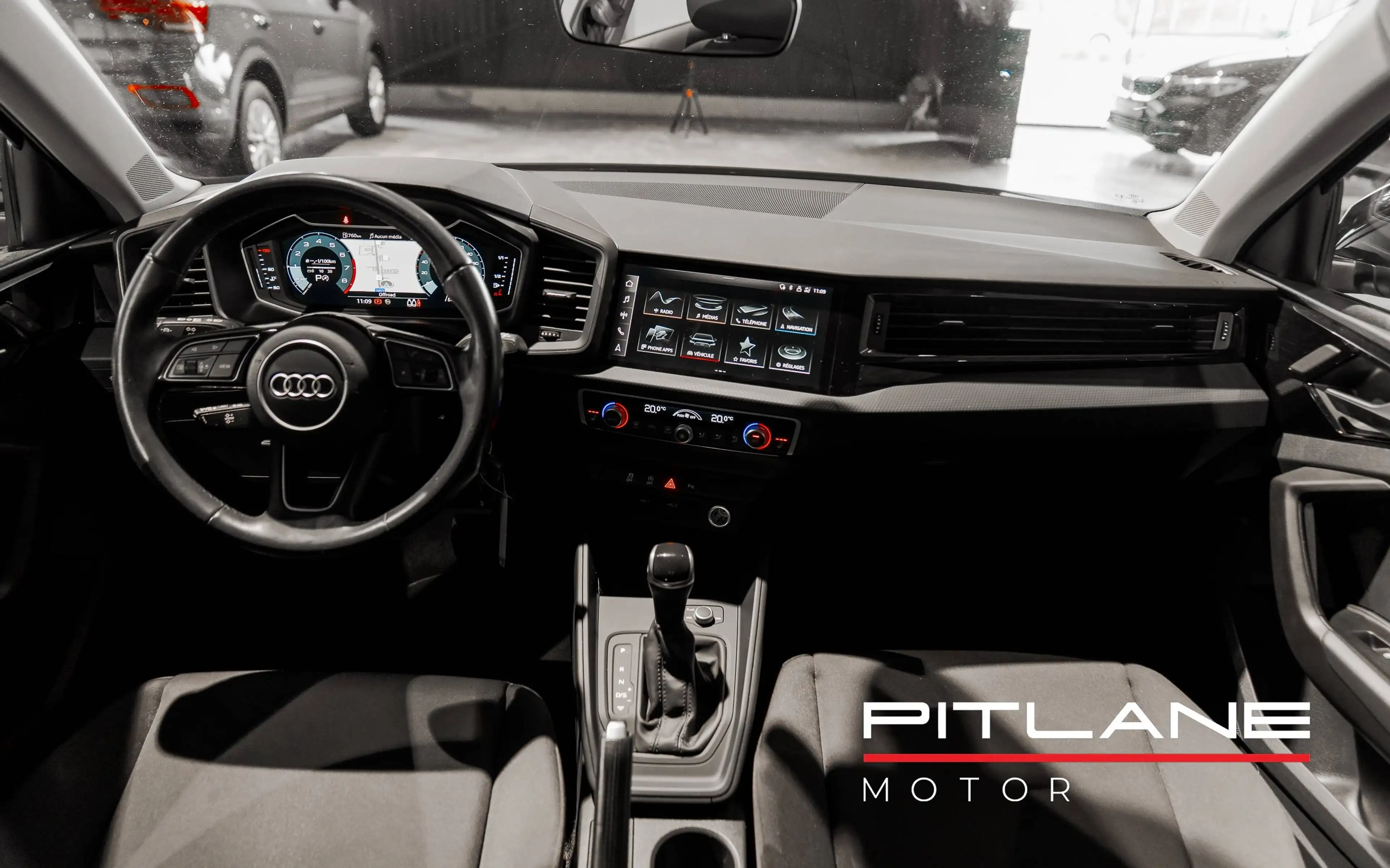 Audi A1 A1 Sportback 25 TFSIS tronic S-LINE / SIEGES CHAUFFANT / CARPLAY / LANE ASSIST / 12 MOIS GARANTIE — photo 10