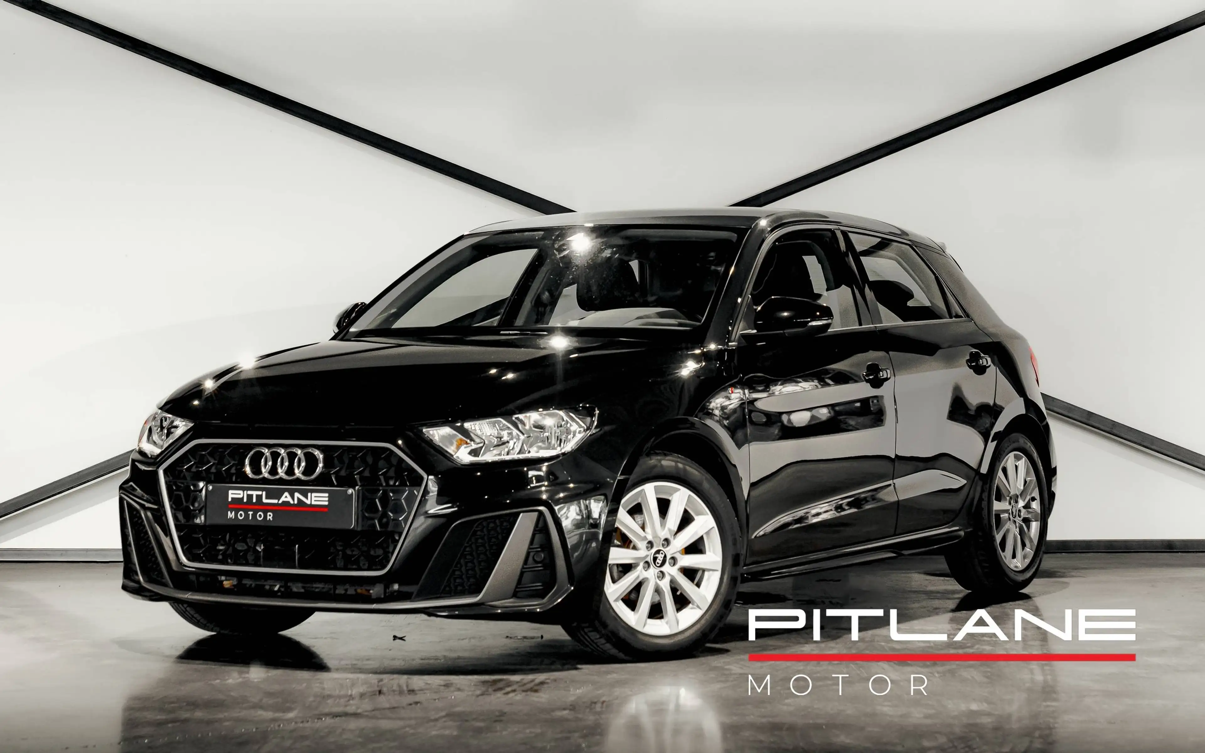 Audi A1 A1 Sportback 25 TFSIS tronic S-LINE / SIEGES CHAUFFANT / CARPLAY / LANE ASSIST / 12 MOIS GARANTIE