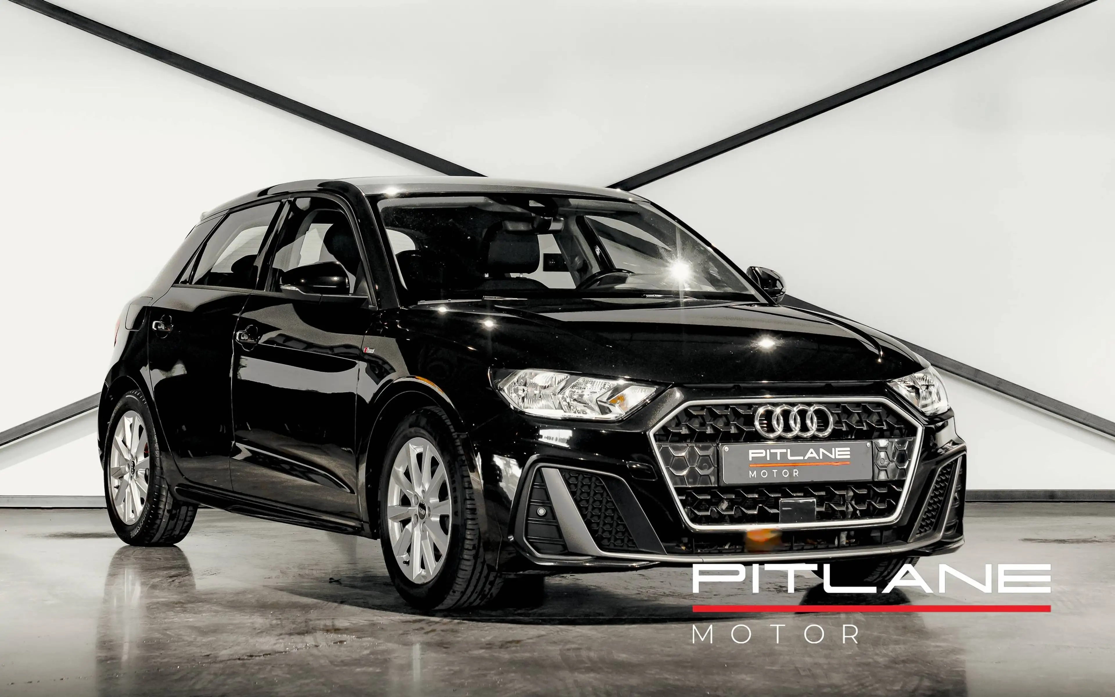 Audi A1 A1 Sportback 25 TFSIS tronic S-LINE / SIEGES CHAUFFANT / CARPLAY / LANE ASSIST / 12 MOIS GARANTIE — photo 7