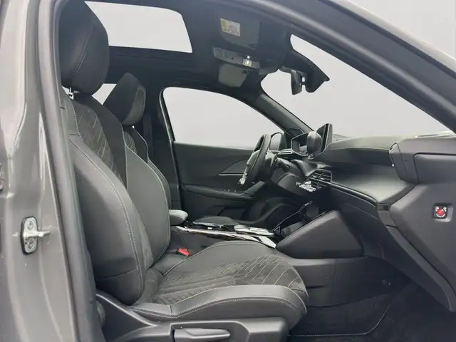 Peugeot 2008 view 9