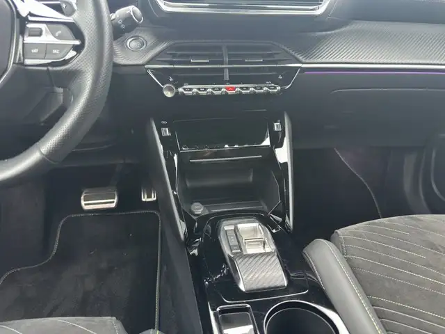 Peugeot 2008 view 11