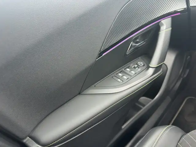 Peugeot 2008 view 14