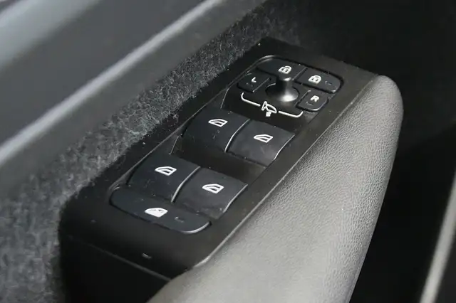 Volvo XC40 view 20