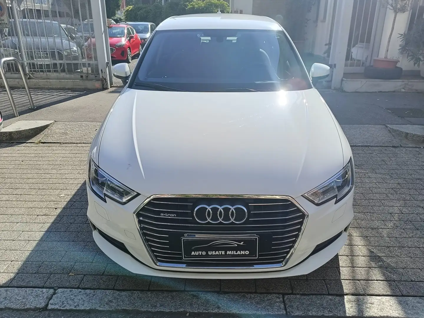 Audi A3 A3  Sportback 1.4 tfsi  IBRIDA Design s-tronic Bianco - 2