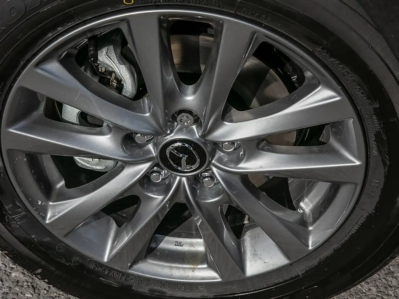 Mazda 3 снимка Mazda 3