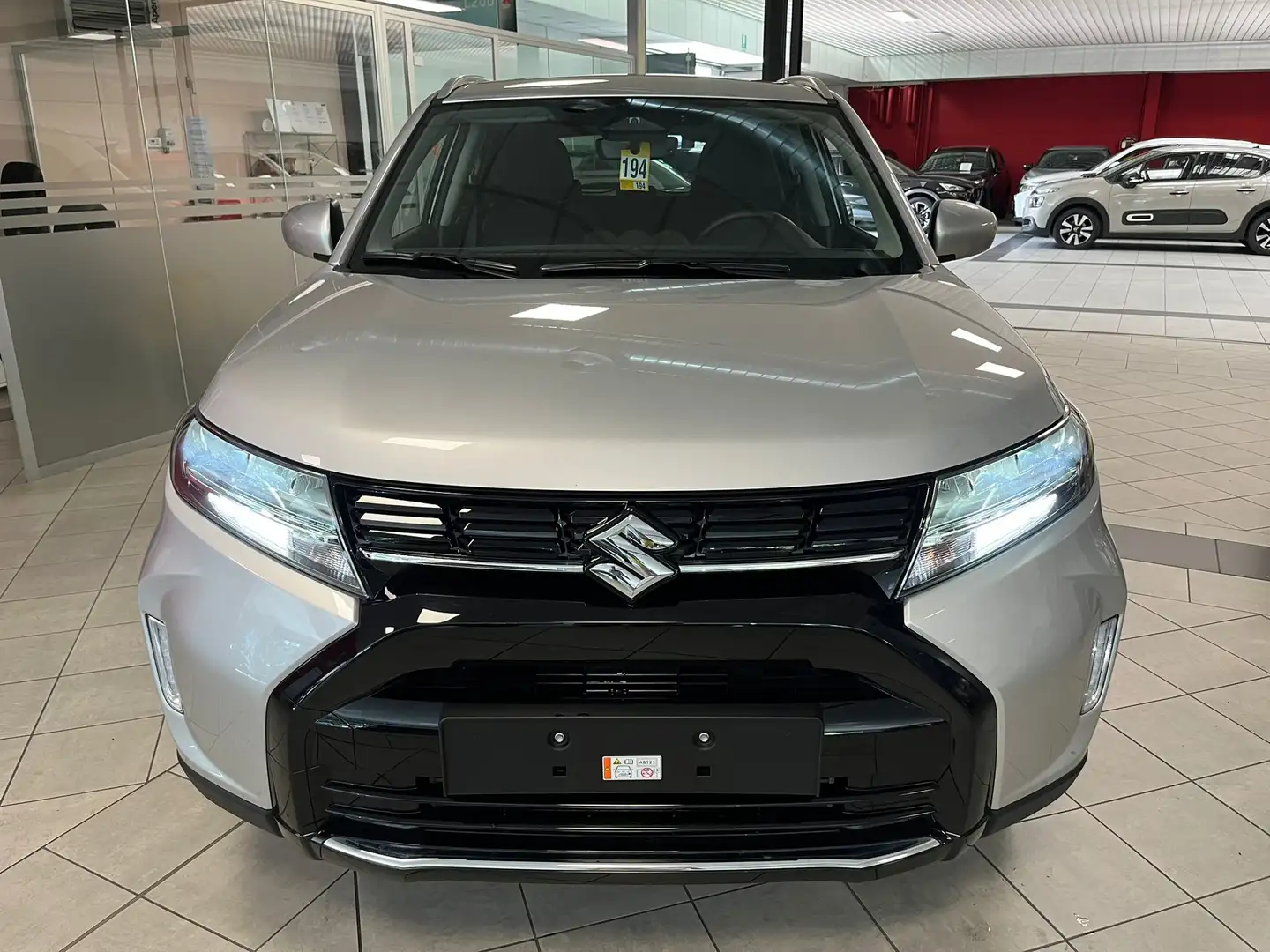 Suzuki Vitara 1.4h Cool+ 2wd  da 21.990€ ! Zilver - 2