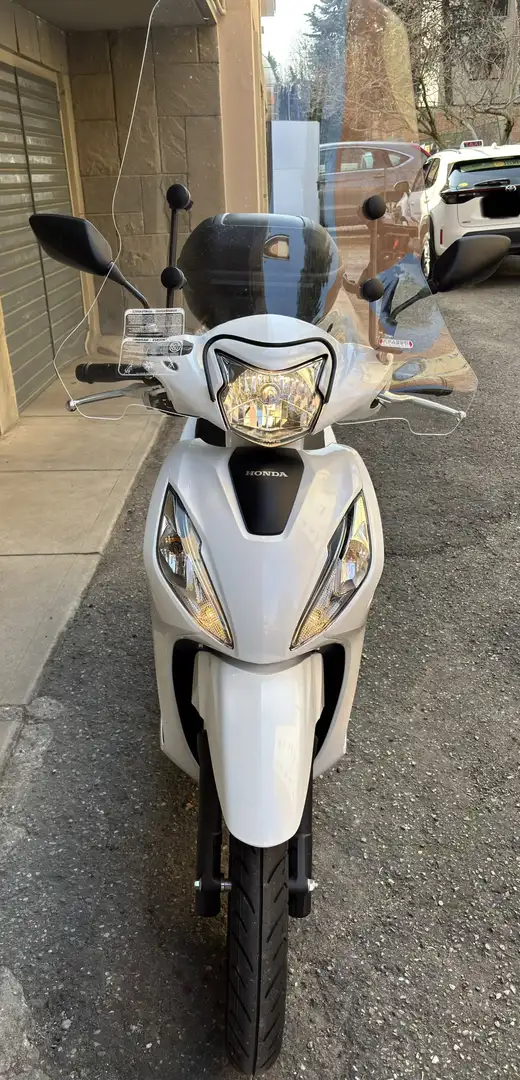 Honda Vision 110 - 2