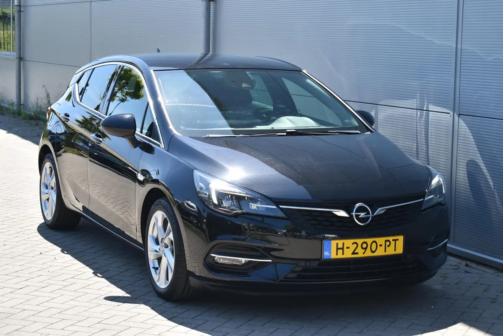 Opel Astra 1.2 Launch Elegance ECC / NAVI / CAMERA / TREKHAAK Negro - 2