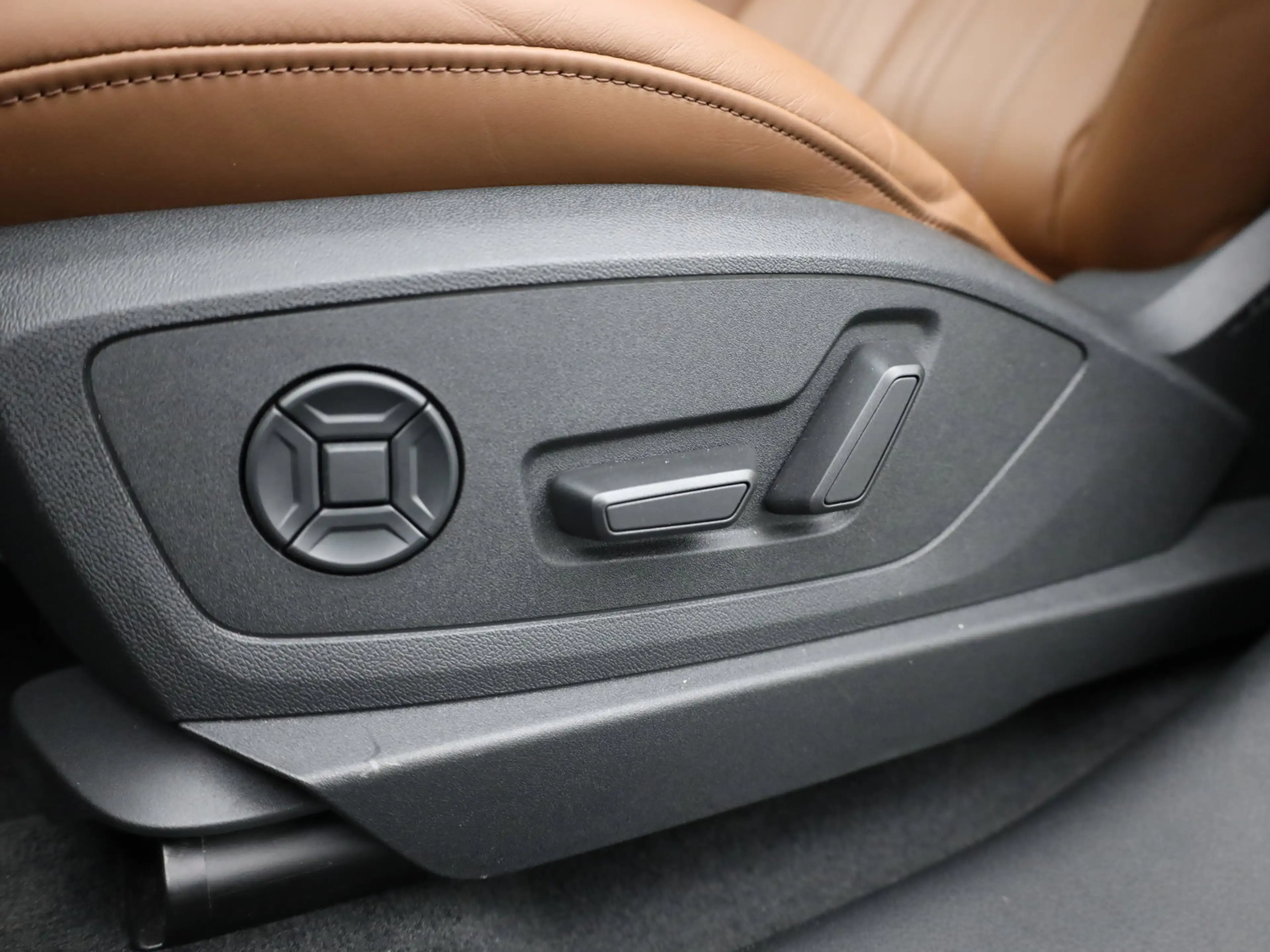 Audi Q8 50 QUATTRO 340 PK — photo 11