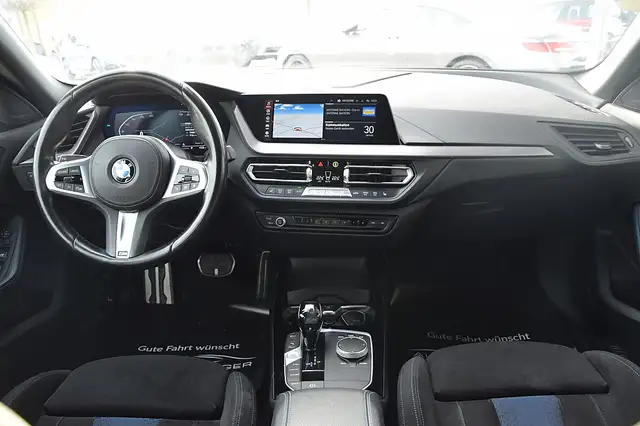 BMW 2 Series view 12