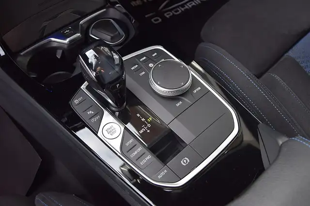 BMW 2 Series view 10