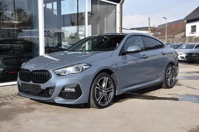 BMW 2 Series view 2
