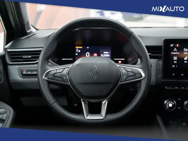 Renault Clio view 12