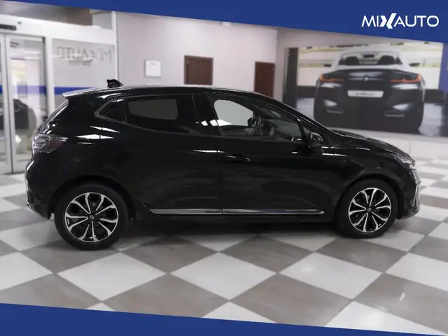 Renault Clio view 6