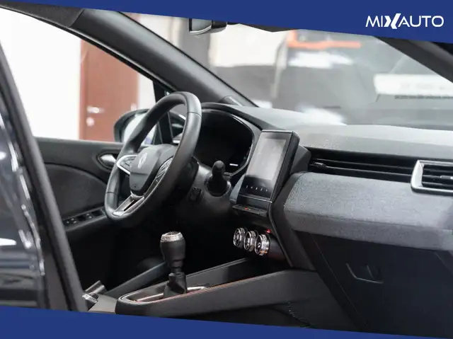 Renault Clio view 17