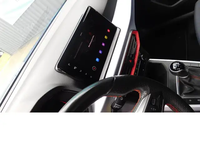 Seat Arona view 8