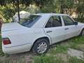 Mercedes-Benz E 200 Classic - thumbnail 2