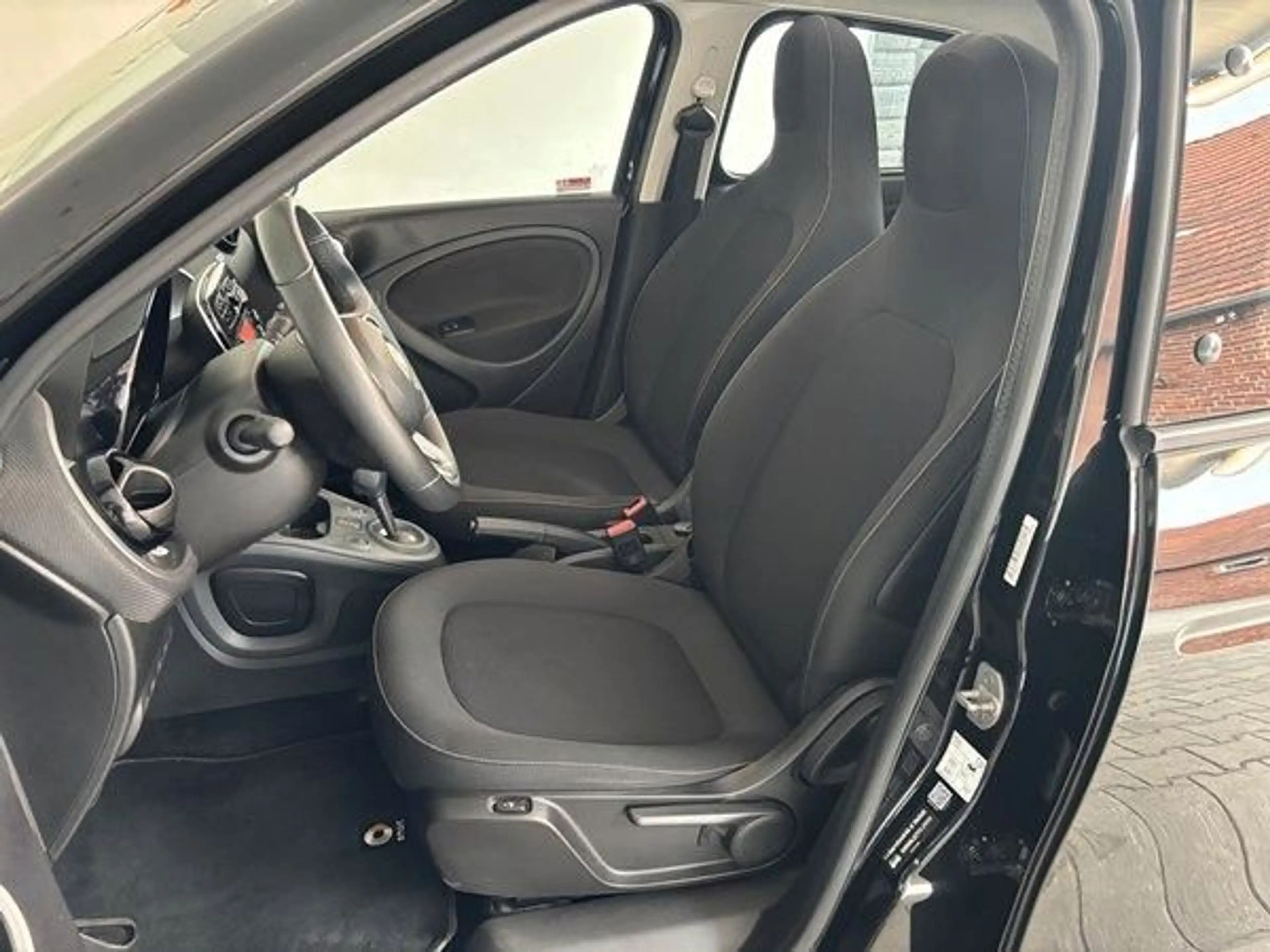 smart forFour Twinamic Passion - Faltdach/SHZ/66KW — photo 9