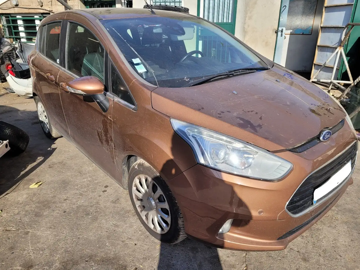 Ford B-Max B-MAX 1.6 TDCi 95 FAP Titanium Beige - 1