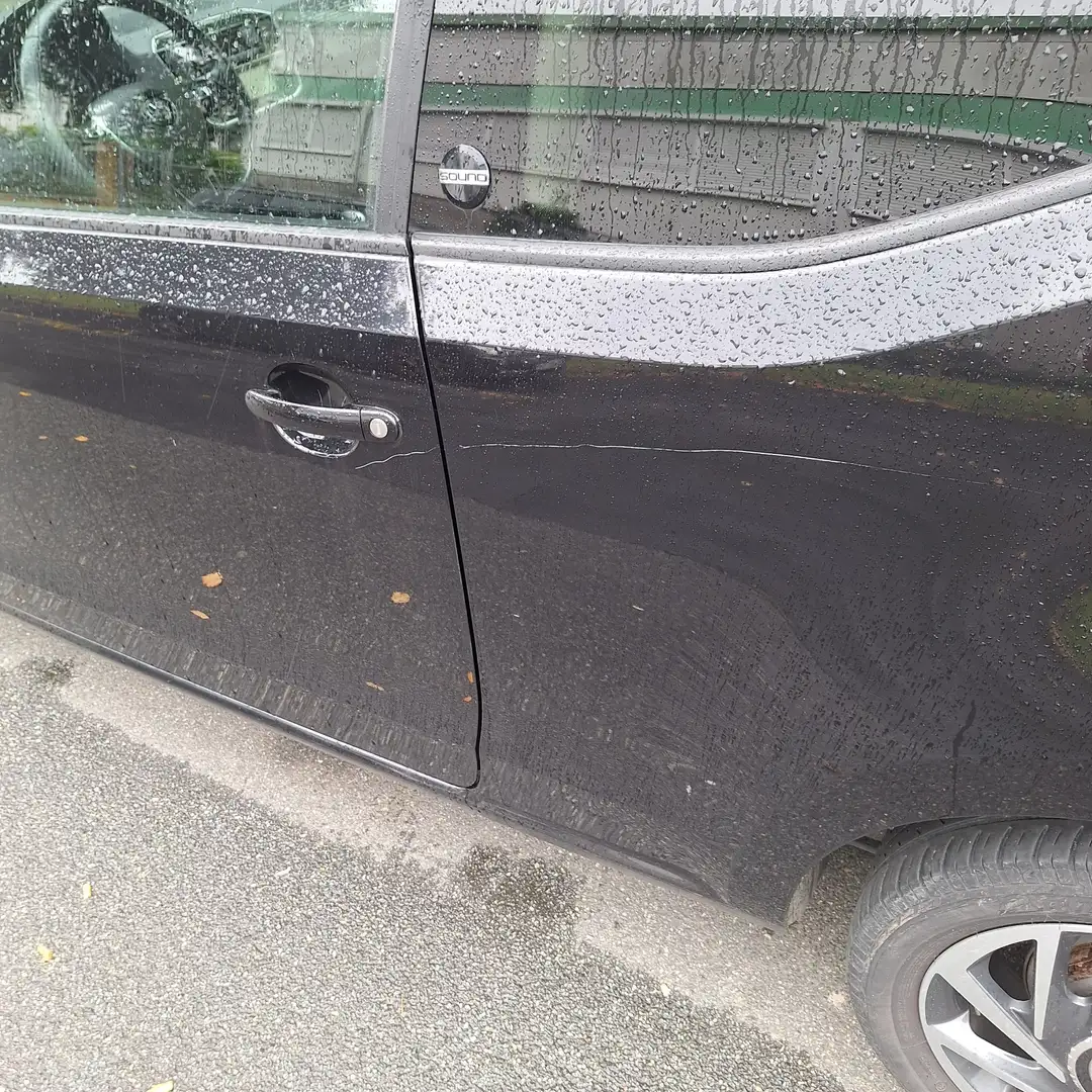 Volkswagen up! (BlueMotion Technology) ASG sound Schwarz - 1