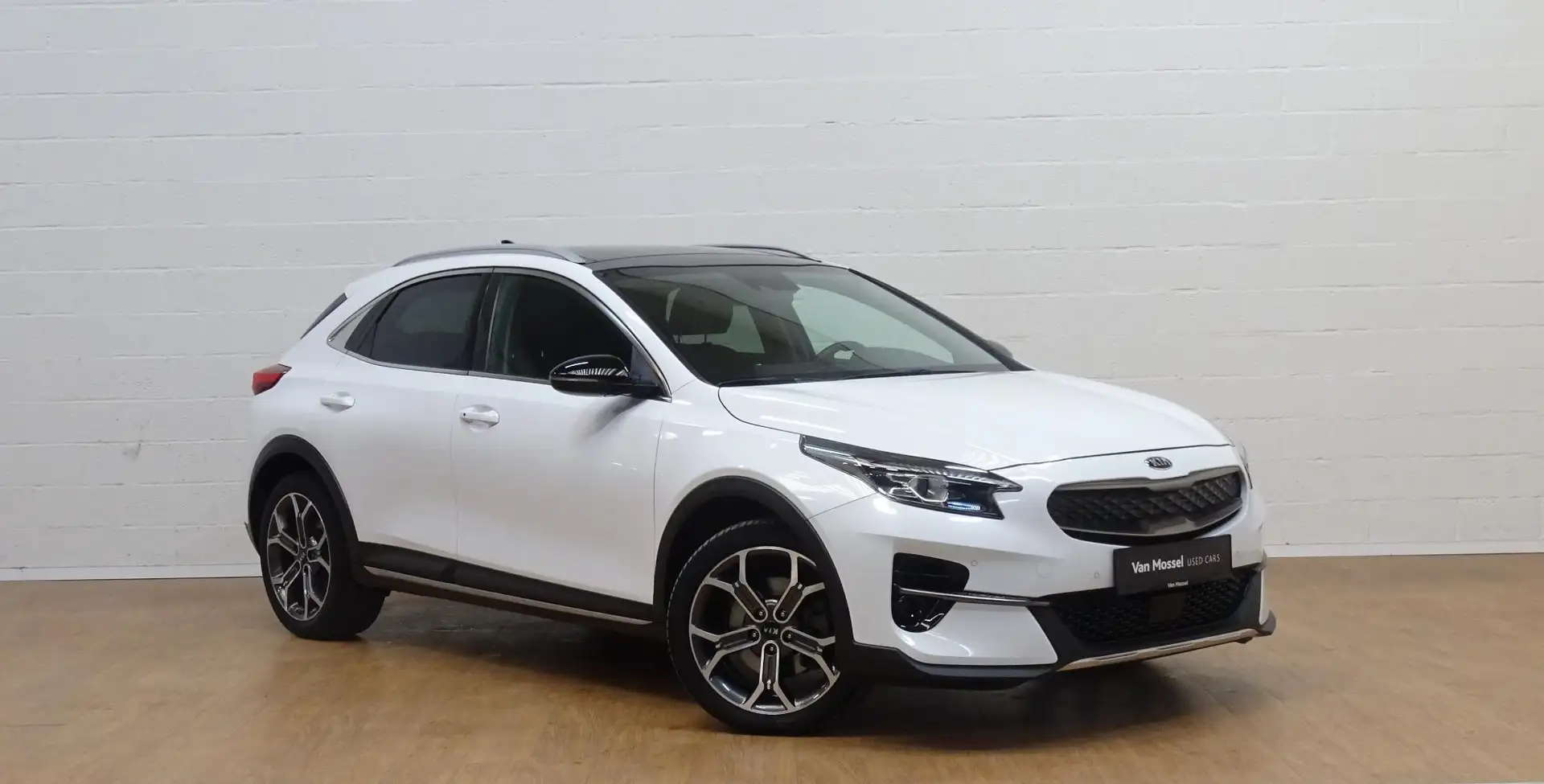 Kia XCeed 1.6 GDi PHEV DCT Sense Weiß - 2