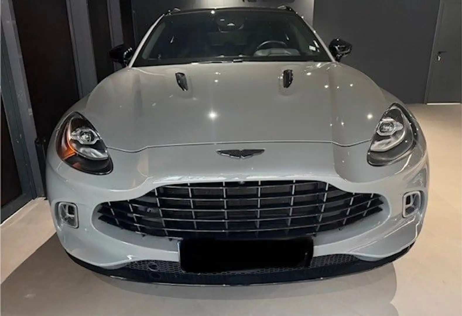 Aston Martin DBX 4.0 V8 - 2