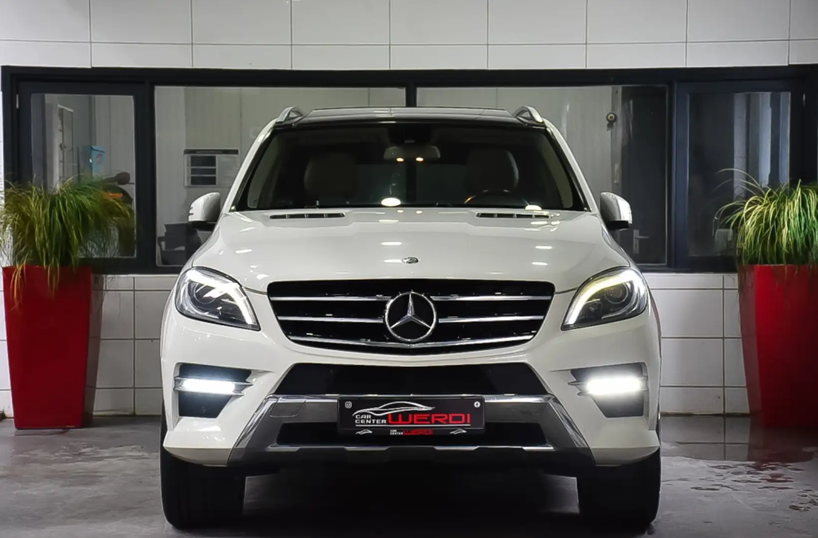 Mercedes-Benz ML 350 M-klasse AMG 4-Matic 306PK | PANO | 3.5 V6 | KEYLE Wit - 2