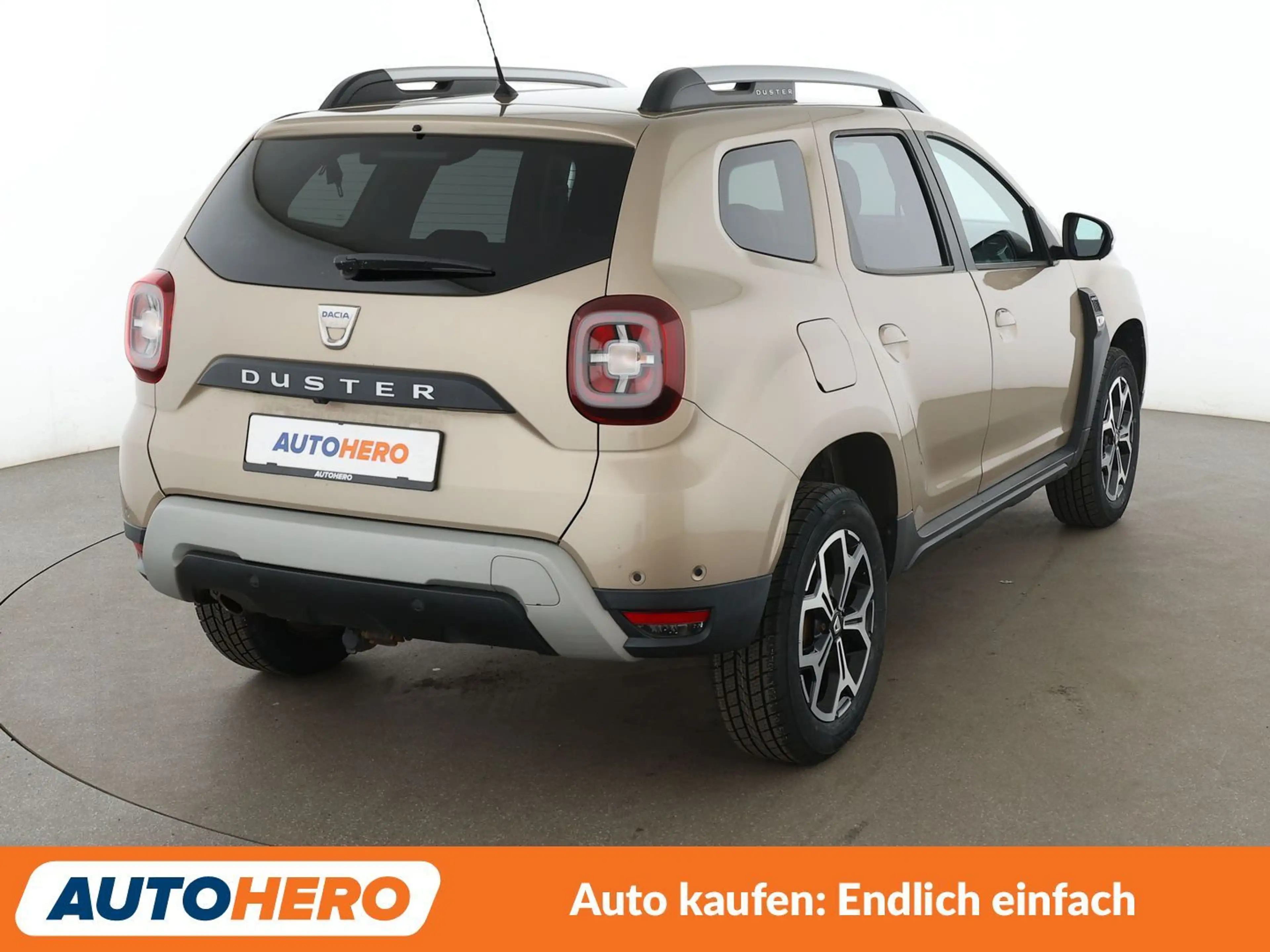 Dacia Duster 1.6 SCe Prestige 4x4 *NAVI*CAM*TEMPO*SHZ*ALU* — photo 6